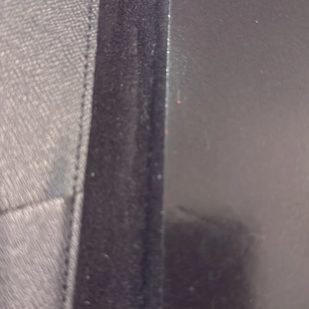 Authentic Louis Vuitton Monogram phone Folio Case